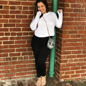 Meet your Posher, Lauren